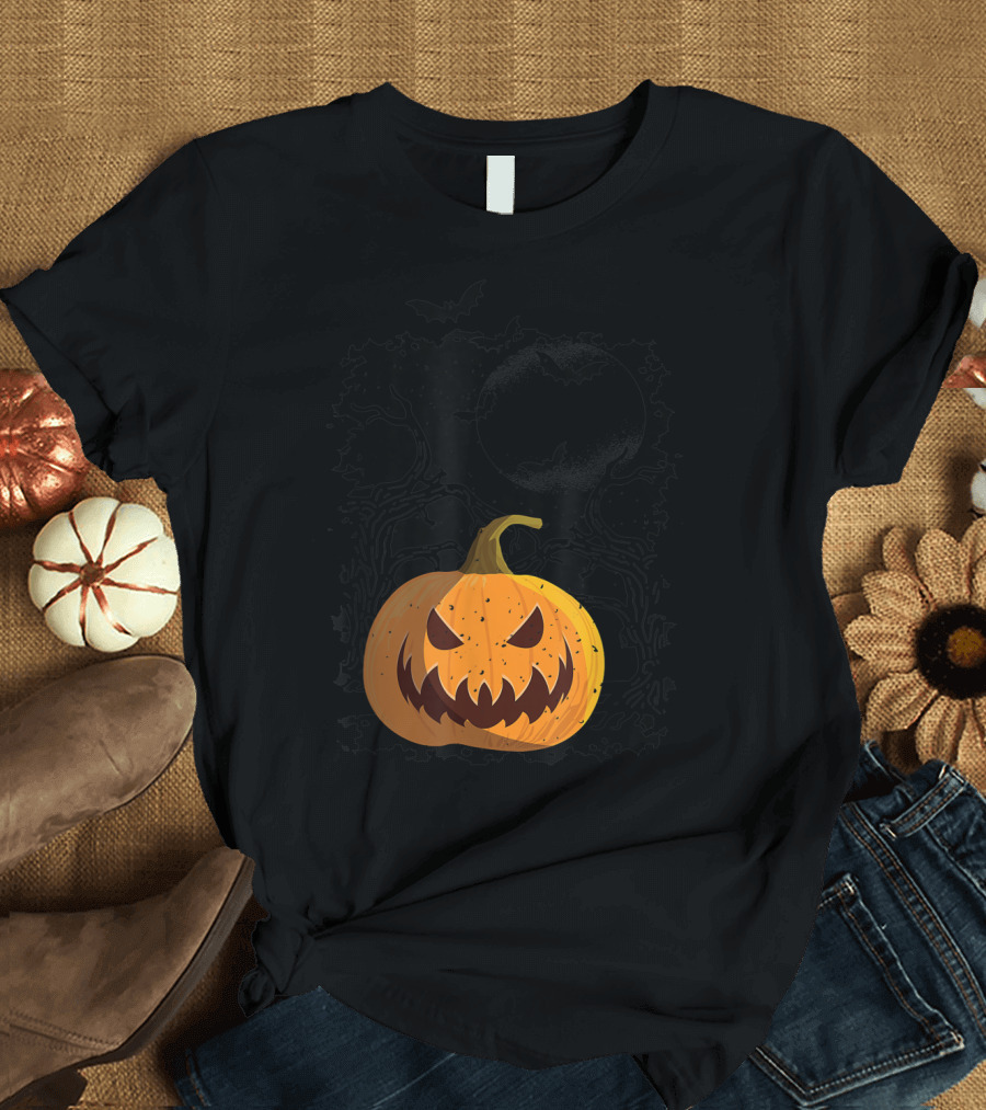Vintage Halloween Night with Scary Jack O Lantern and Flying Bats T-Shirt