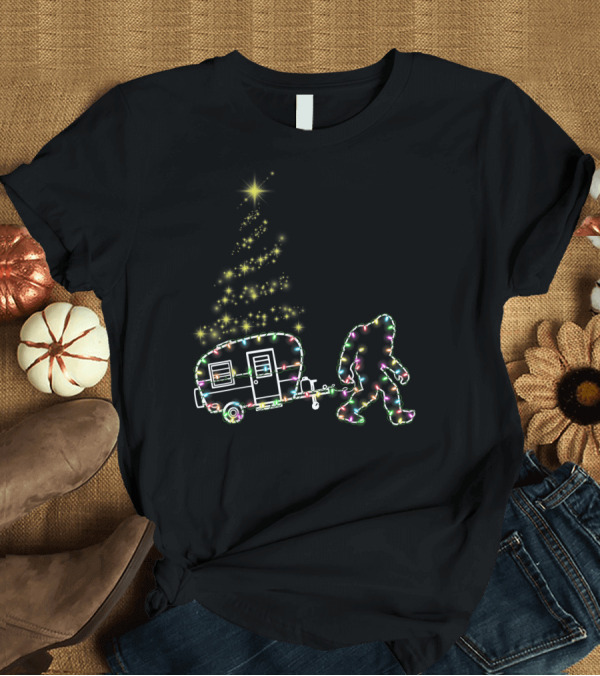 T-Shirt: Bigfoot and Camper Wrapped in Christmas Lights with Sparkling Tree T-Shirt Bigfoot and Camper Wrapped in Christmas Lights with Sparkling Tree T-Shirt