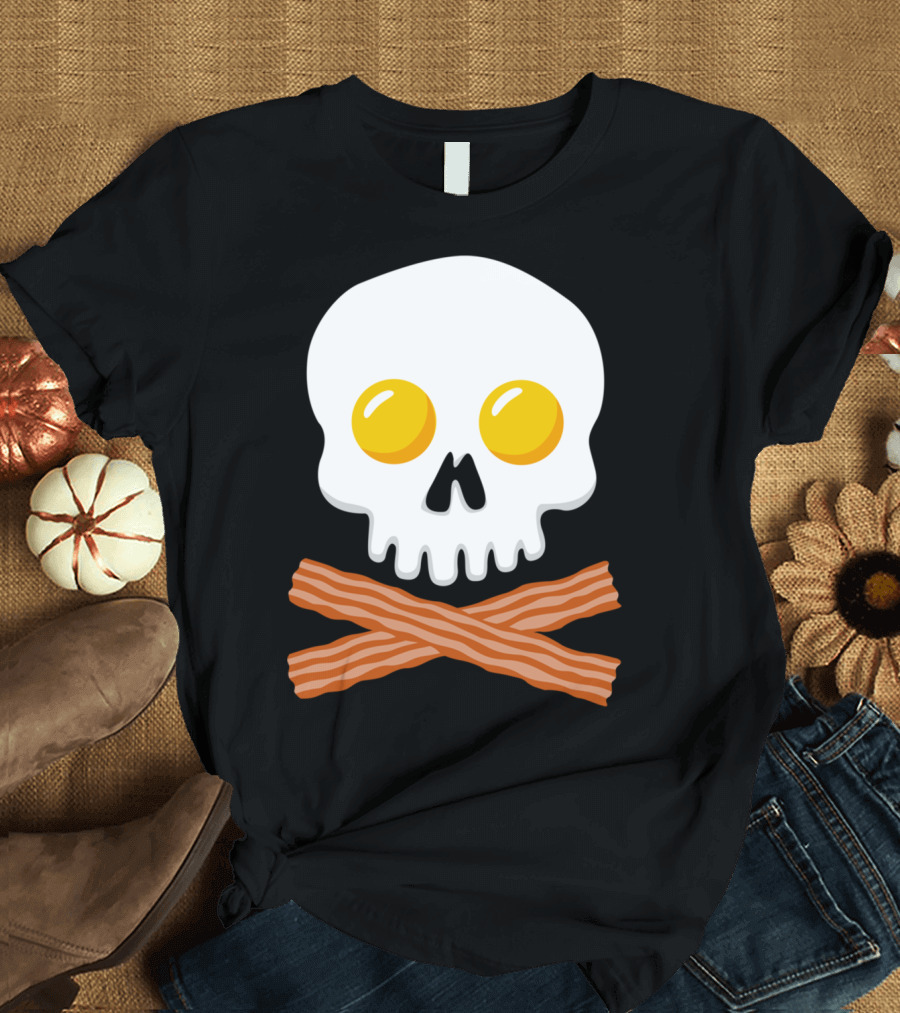 Breakfast Skull with Egg Eyes and Bacon Crossbones Pirate T-Shirt
