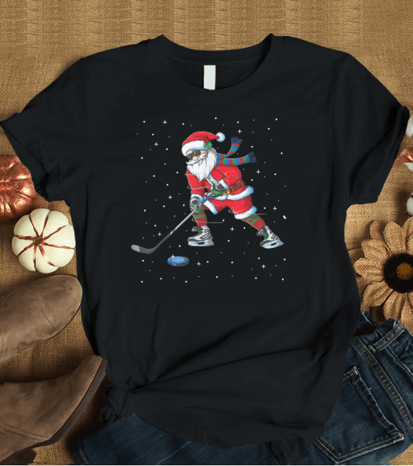 T-Shirt: Santa Claus Playing Ice Hockey Christmas Fun T-Shirt Santa Claus Playing Ice Hockey Christmas Fun T-Shirt