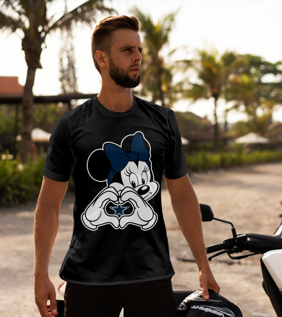 Cowboys Nation Dallas Star Minnie Mouse Heart Hands T-Shirt