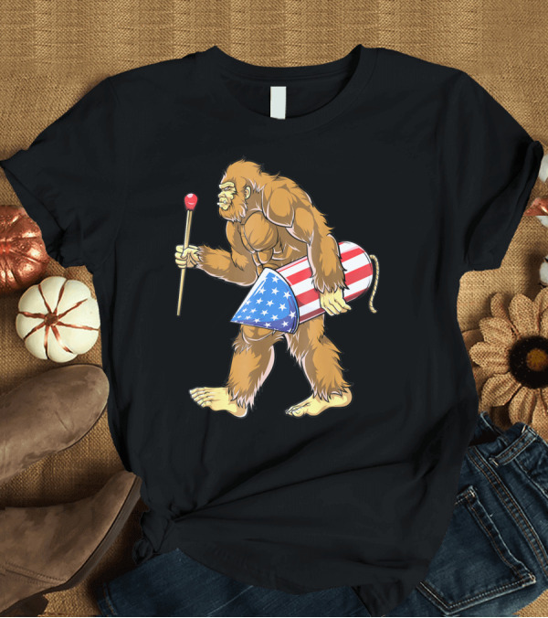 T-Shirt: Bigfoot Sasquatch Fireworks 4th of July Patriotic T-Shirt Bigfoot Sasquatch Fireworks 4th of July Patriotic T-Shirt