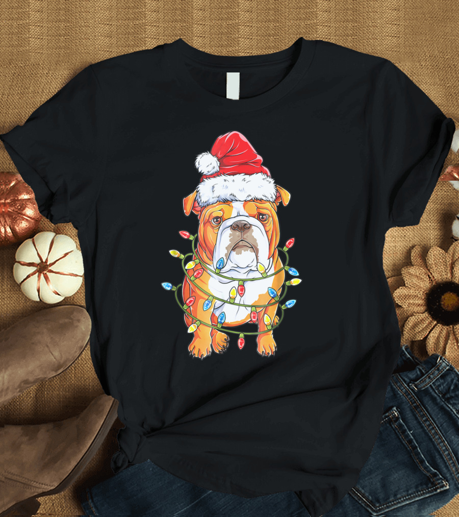 English Bulldog Santa Hat Wrapped in Christmas Lights Holiday Festive Fun T-Shirt