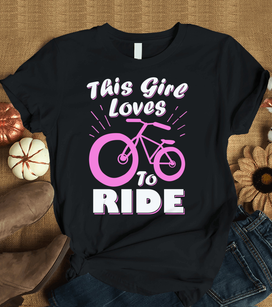 This Girl Loves To Ride Pink Bicycle Enthusiast T-Shirt