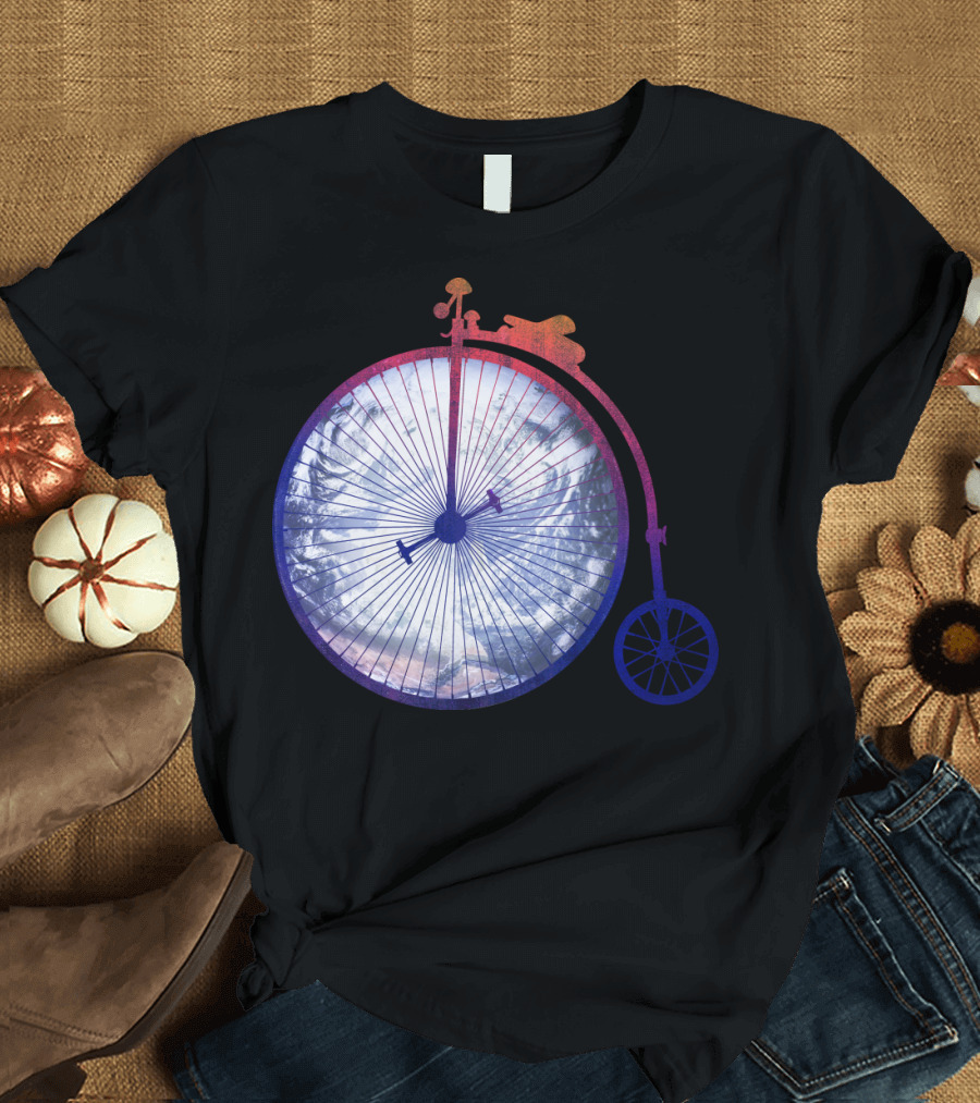 Vintage World Bicycle Traveler Earth Penny-Farthing T-Shirt