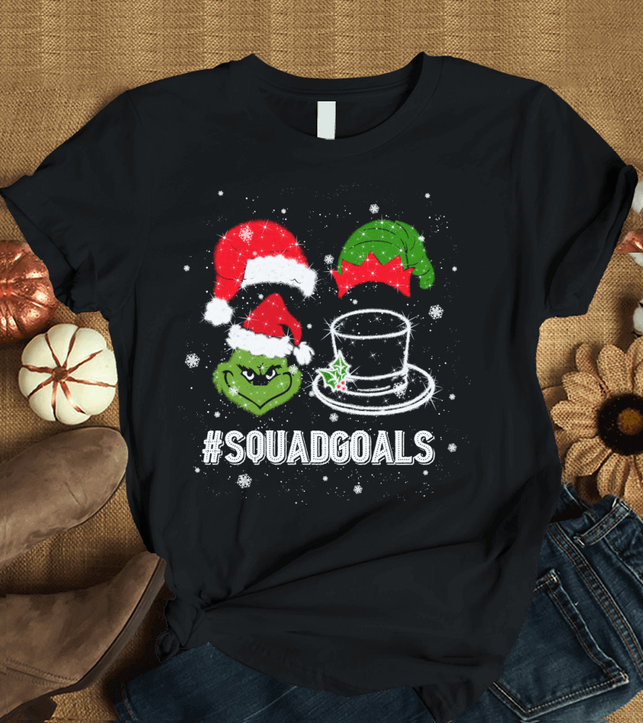 Christmas #SquadGoals Grinch Santa Elf Top Hat Snowflakes T-Shirt