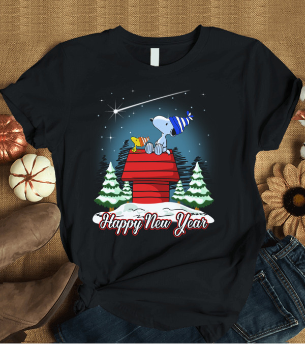 T-Shirt: Snoopy Happy New Year with Woodstock on Doghouse Under Starry Sky T-Shirt Snoopy Happy New Year with Woodstock on Doghouse Under Starry Sky T-Shirt