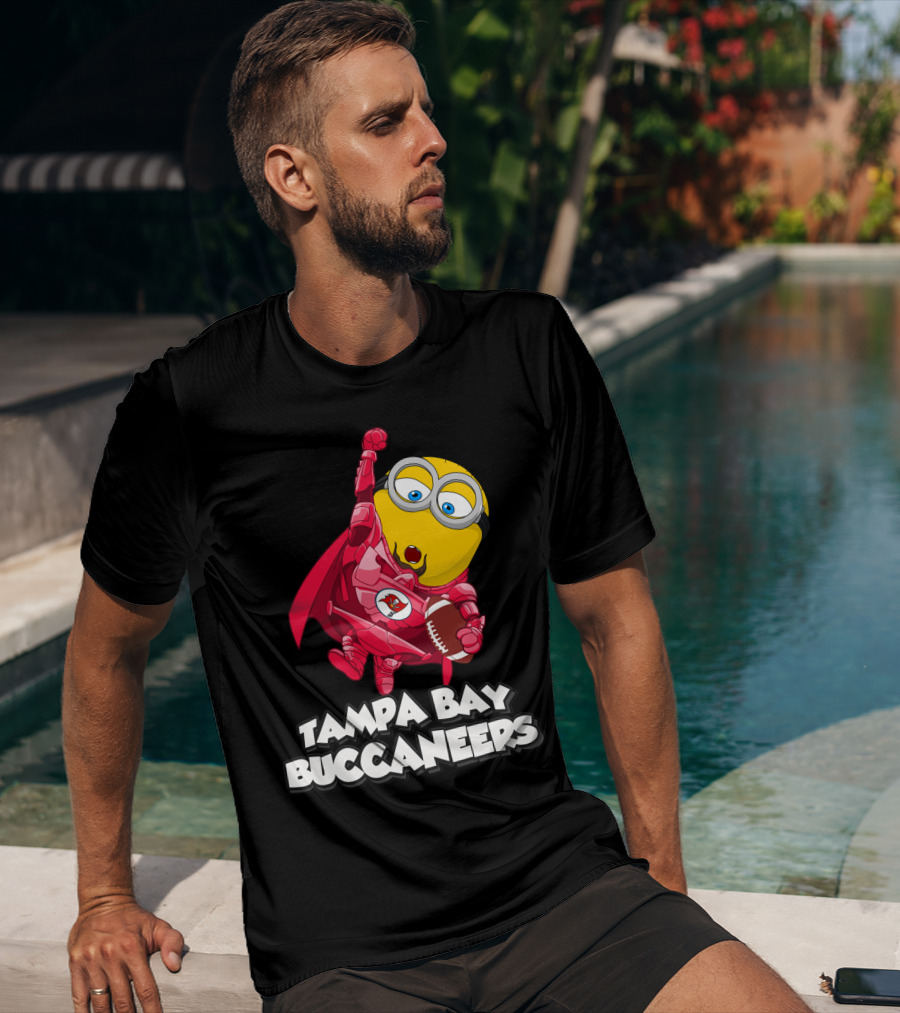 Tampa Bay Buccaneers Minion Football Crossover T-Shirt