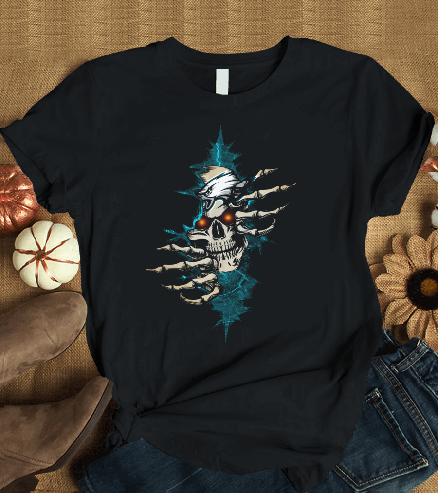 Skull With Flaming Eyes And Eagle Claws Explosion T-Shirt