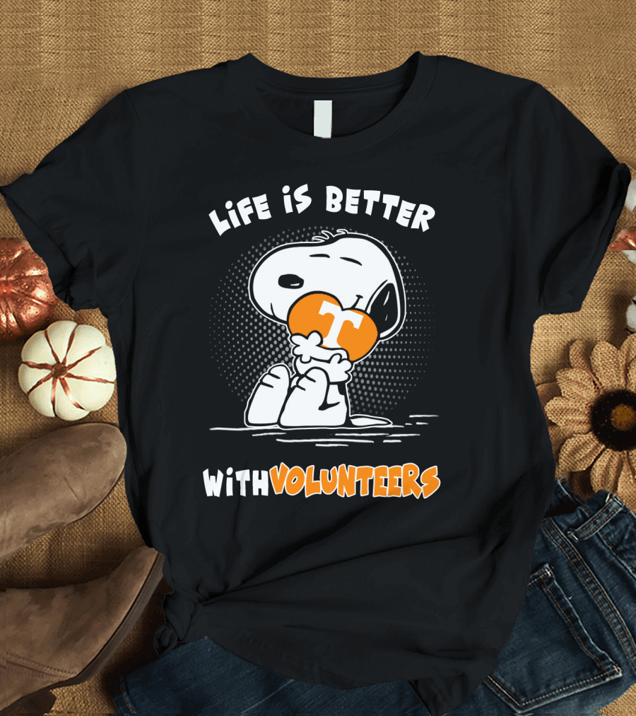 Life is Better with Volunteers Snoopy Tennessee T Hug T-Shirt