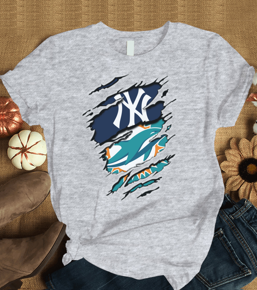 Yankees Dolphins Logo Fusion Sports Fans T-Shirt