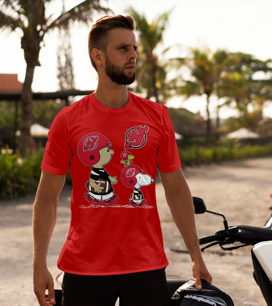New Jersey Devils Snoopy And Woodstock Football Helmet T-Shirt