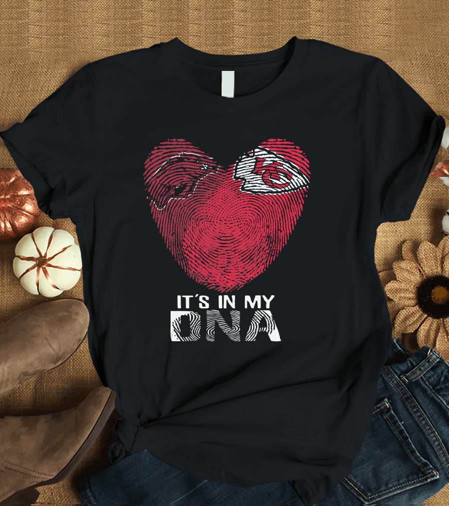 Arkansas Razorbacks and Kansas City Chiefs Heart It's In My DNA T-Shirt