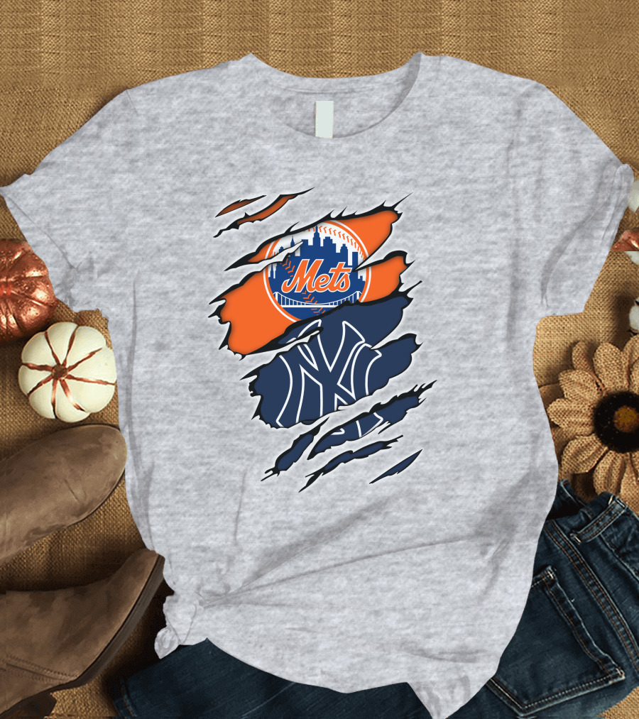 Mets Yankees Logo Tear Skyline Baseball Rivalry T-Shirt