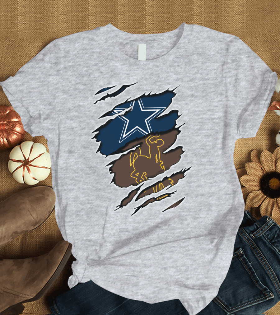 Cowboys Wyoming Star Rodeo Bronco Ripped T-Shirt