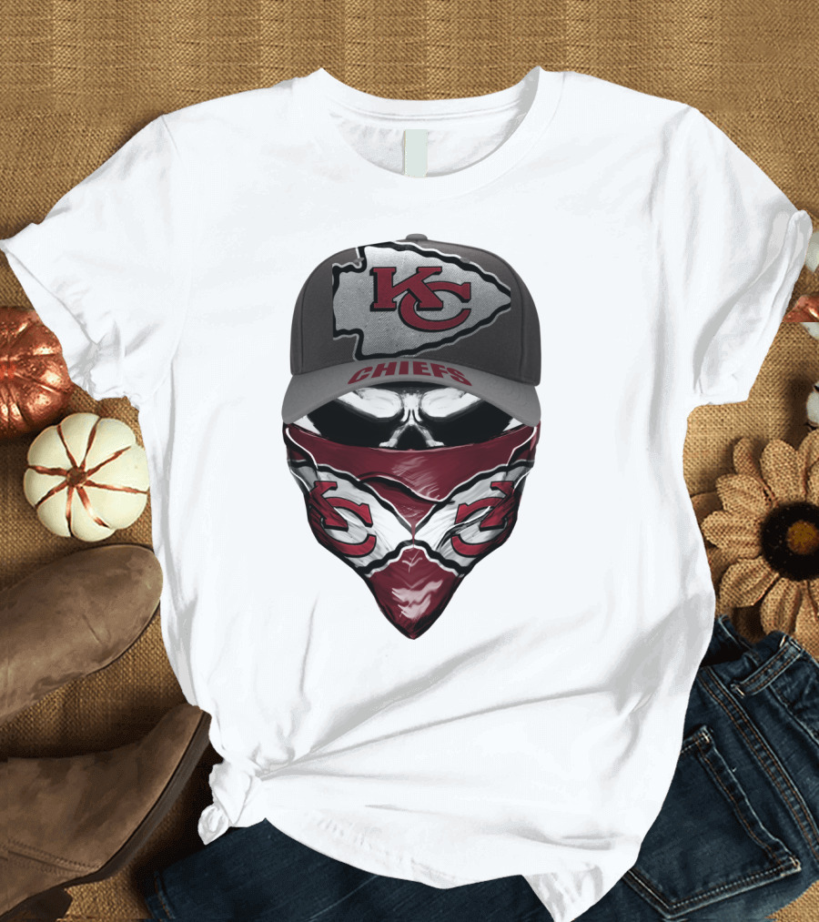 KANSAS CITY CHIEFS KC Logo Hat and Bandana Combo T-Shirt