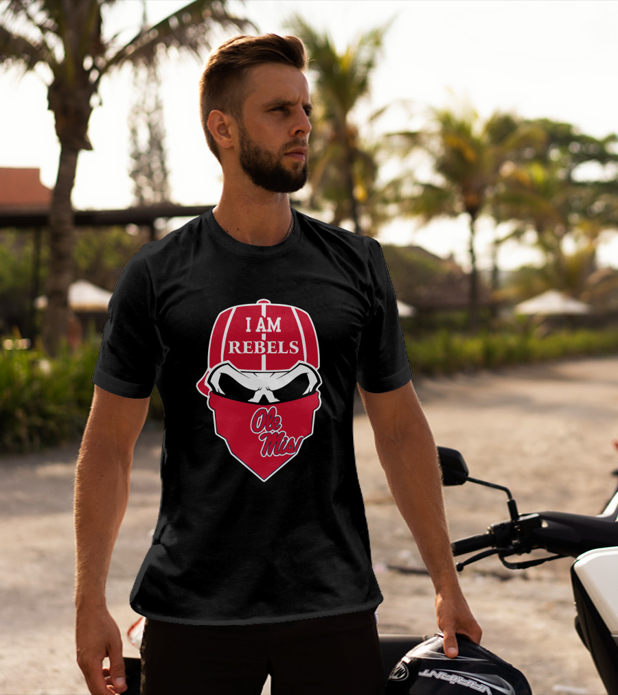 I Am Rebels Ole Miss Skull Face Red Cap T-Shirt