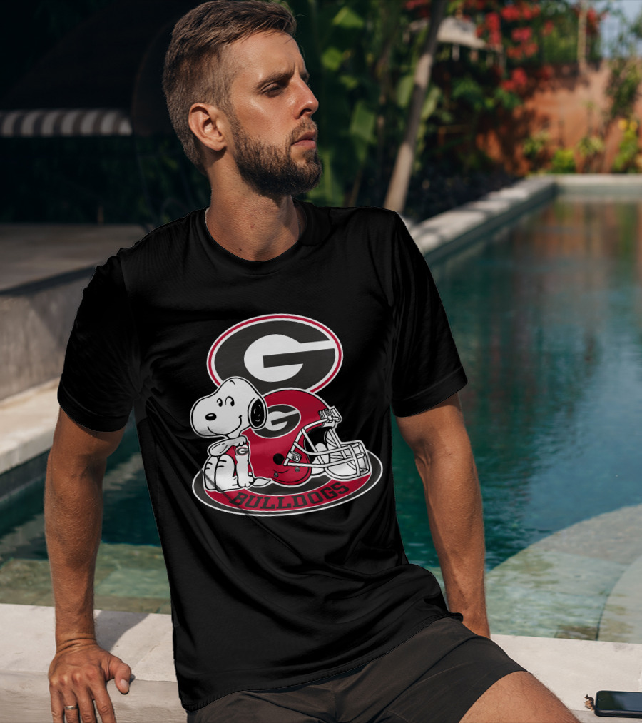 Georgia Bulldogs Snoopy Football Helmet T-Shirt