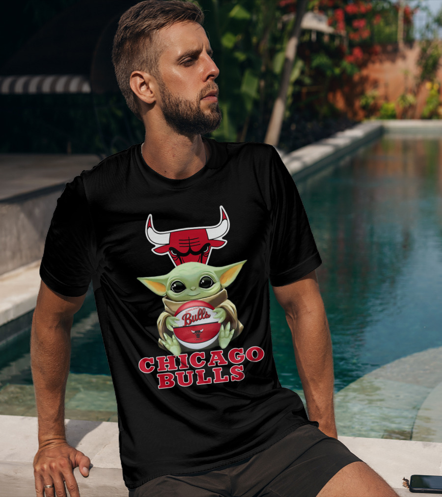 Chicago Bulls Baby Yoda Holding Basketball T-Shirt
