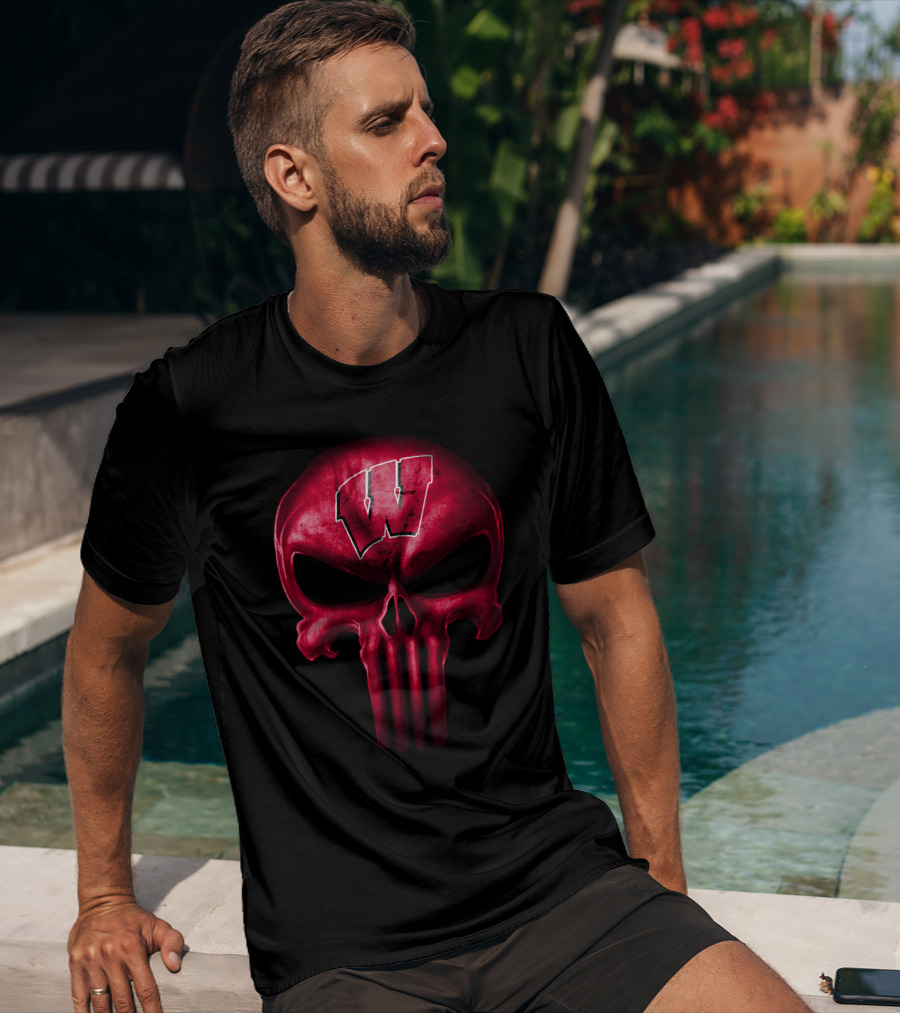 Wisconsin Badgers Punisher Skull T-Shirt