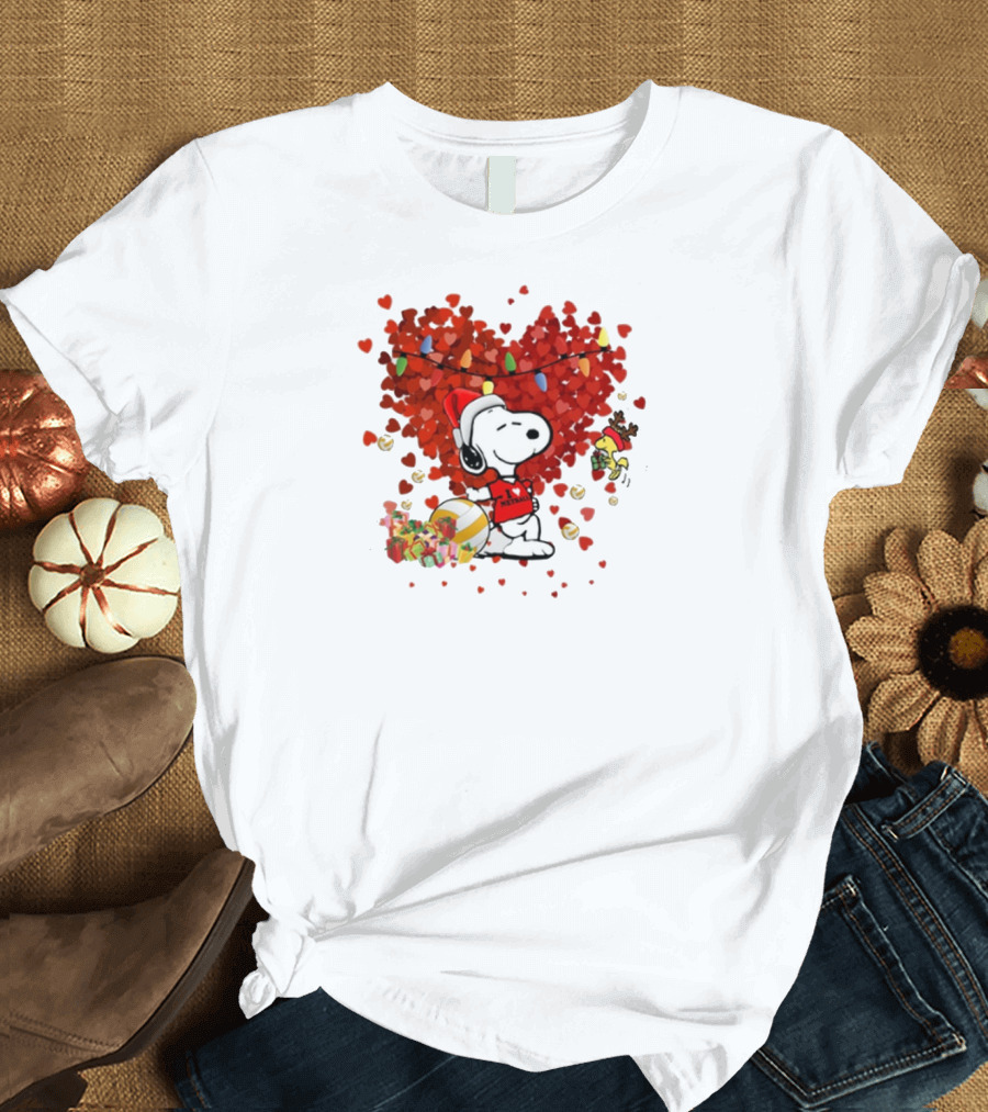 Snoopy Christmas Love Netball Heart T-Shirt