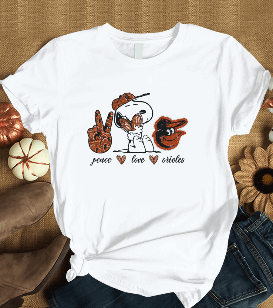 Peace Love Baltimore Orioles Snoopy Baseball Mascot T-Shirt