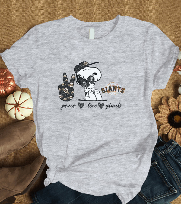 T-Shirt: Peace Love San Francisco Giants Snoopy T-Shirt Peace Love San Francisco Giants Snoopy T-Shirt