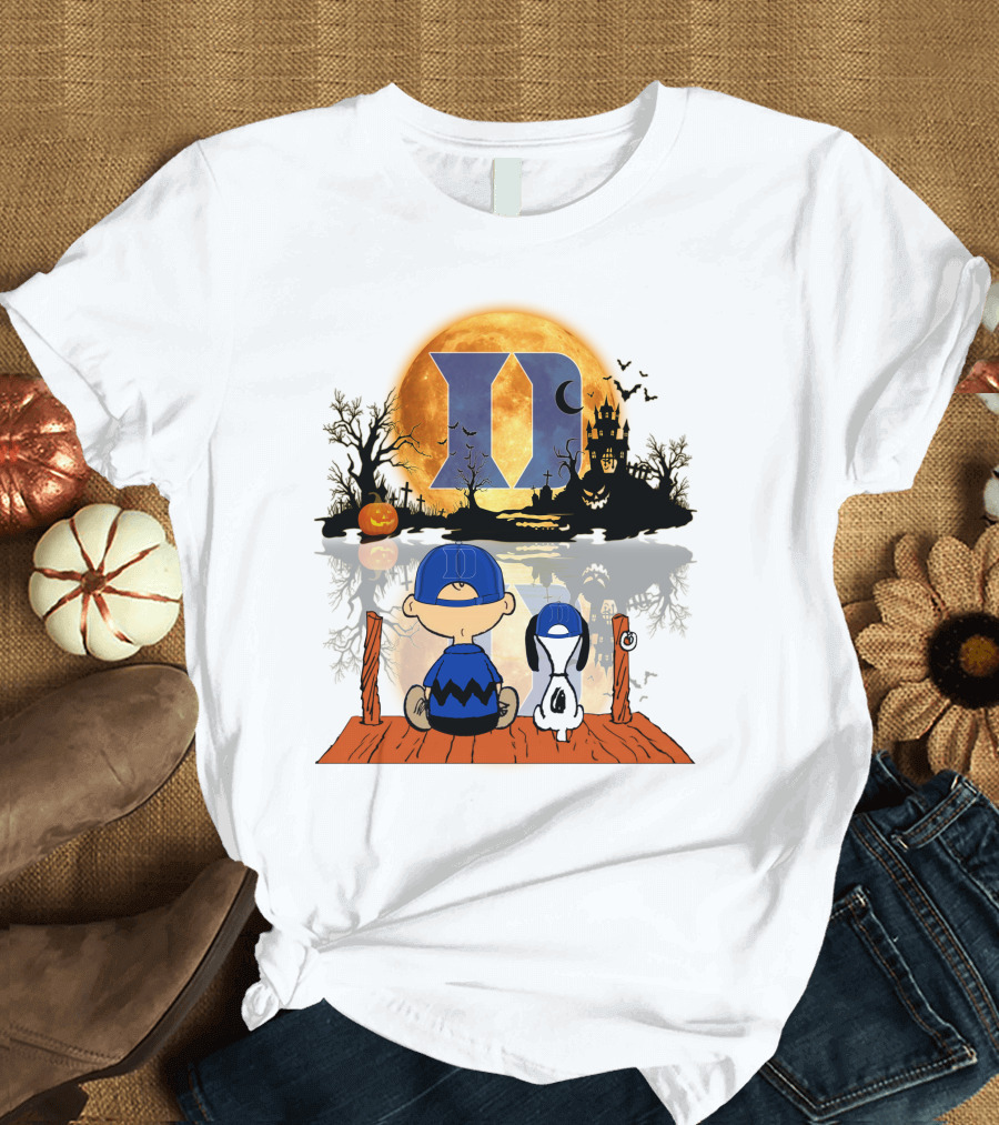 Duke Blue Devils Halloween Charlie Brown and Snoopy Moon Scene T-Shirt