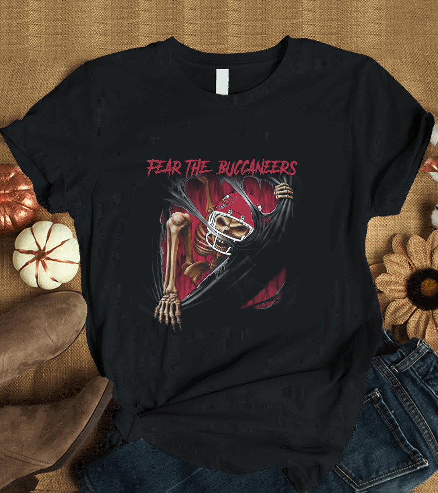 Fear the Buccaneers Skeleton Football Helmet Tampa Bay Buccaneers 515NFL L1MTH T-Shirt