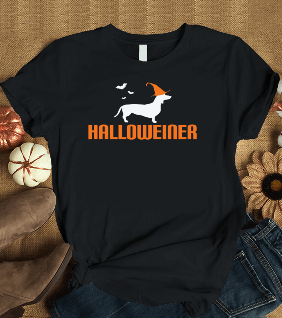HALLOWEINER Dachshund Halloween Witch Hat Bats T-Shirt