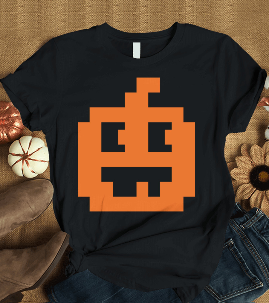 Pixelated Jack O' Lantern Pumpkin Halloween Retro Gamer T-Shirt