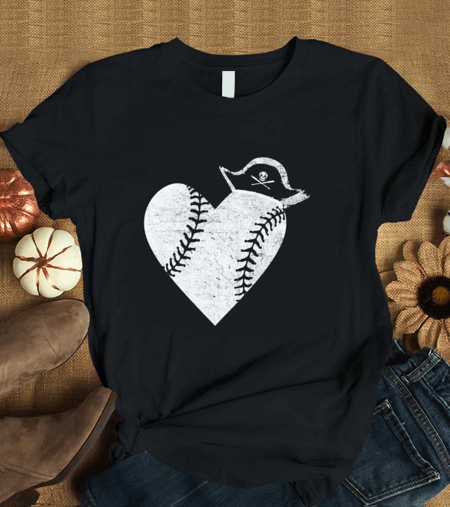 Vintage Pirate Heart Baseball Skull T-Shirt
