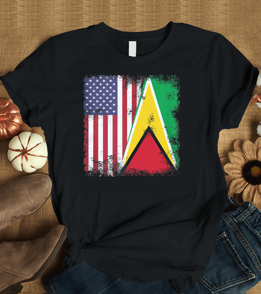Vintage Half Guyanese Half American Flag Distressed Guyana USA T-Shirt
