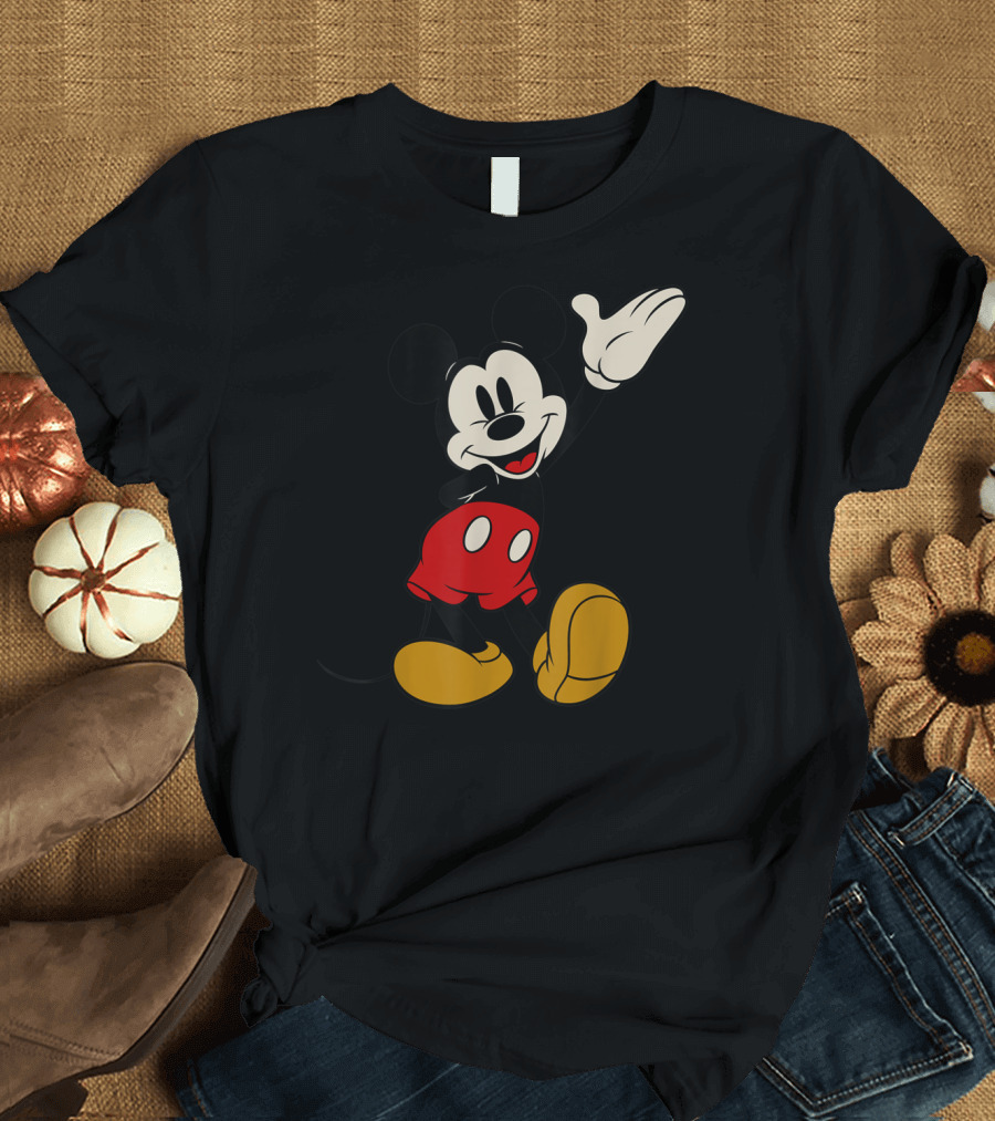 Mickey Mouse Red Shorts Classic Wave T-Shirt