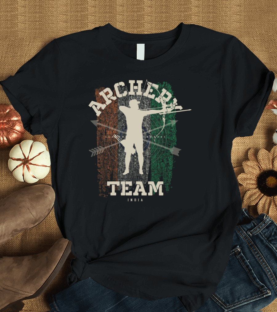 India Archery Team Sports Indian Flag Bow and Arrow T-Shirt