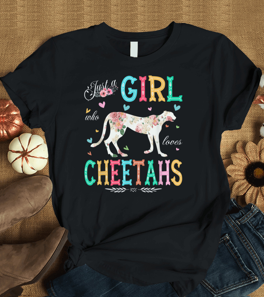 Just A Girl Who Loves Cheetahs Floral Heart T-Shirt