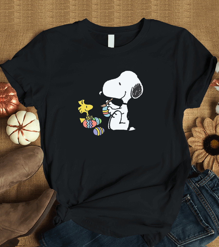 Peanuts Snoopy and Woodstock Easter Egg Decorating T-Shirt