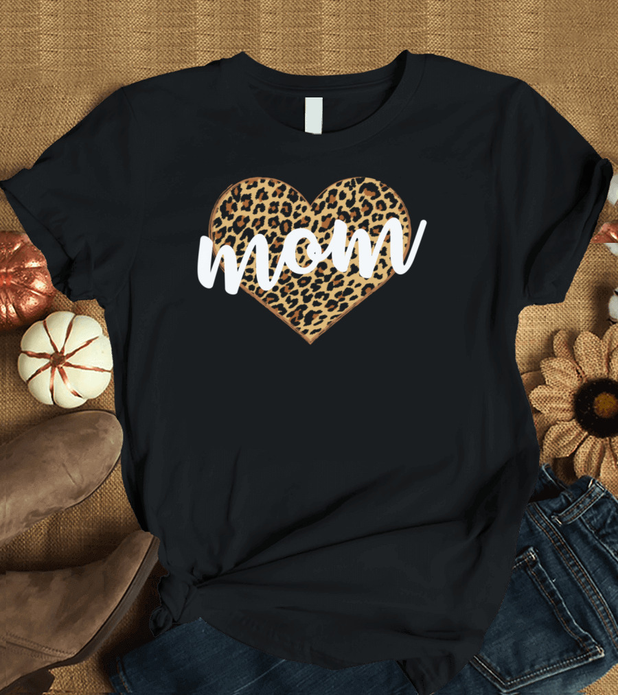 Mom Leopard Print Heart Cute T-Shirt