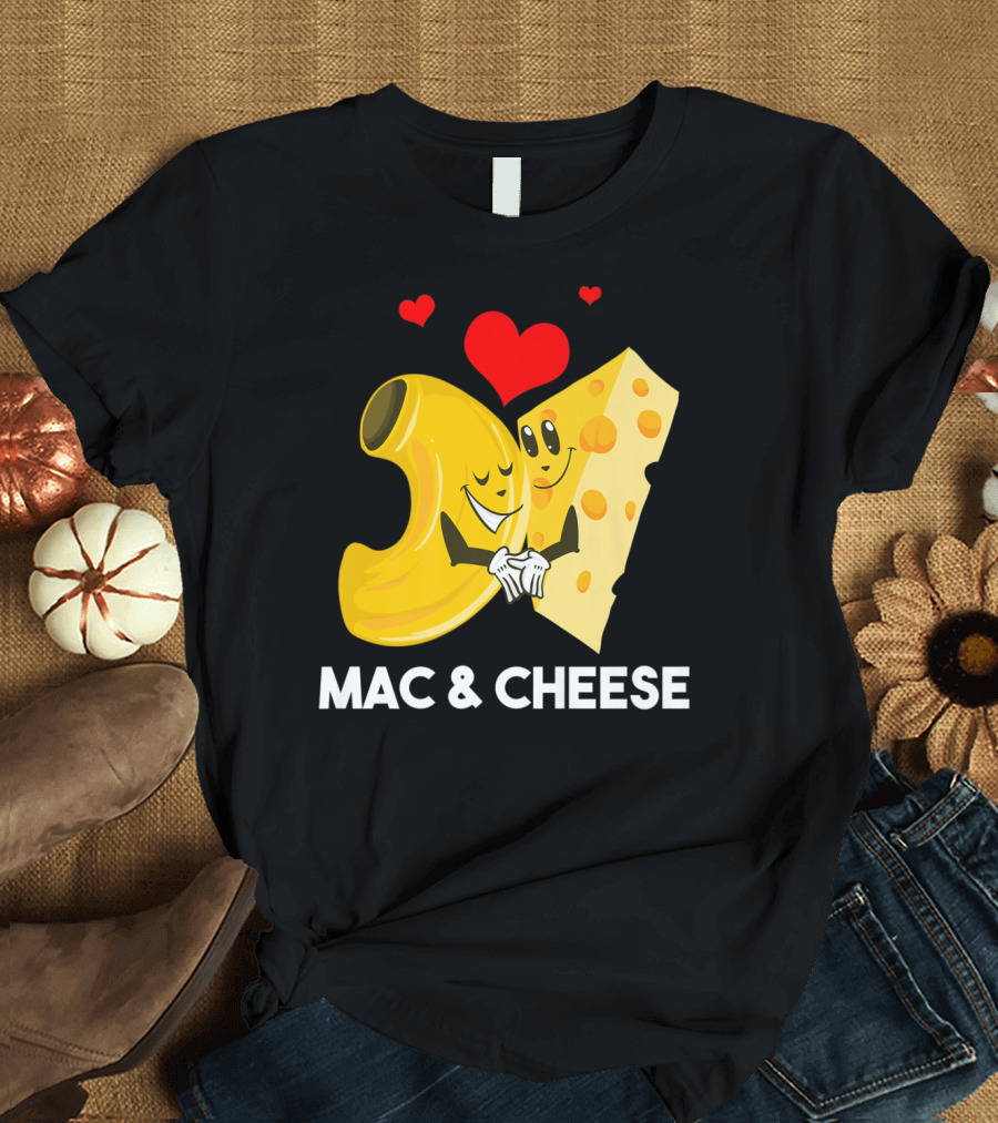 Funny Mac and Cheese Love with Cool Macaroni and Cheese Hugging Hearts T-Shirt