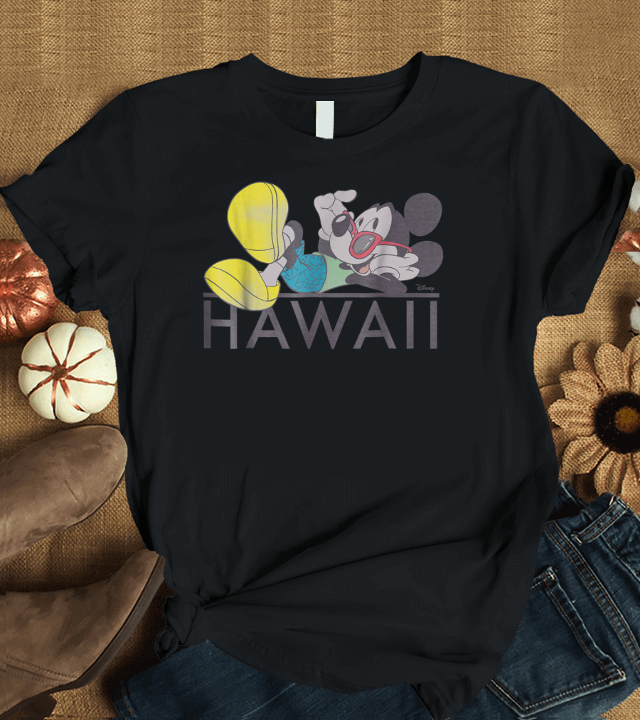 Disney Mickey Mouse Shades Hawaii Relaxation T-Shirt