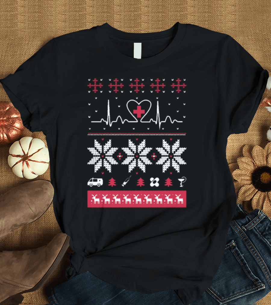 Nurse Heartbeat Christmas Sweater Pattern Reindeer Ambulance Red Cross Stethoscope T-Shirt