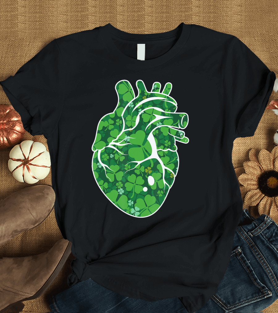Heart Shamrock Cardiac Nurse St Patricks Day Irish Stethoscope T-Shirt