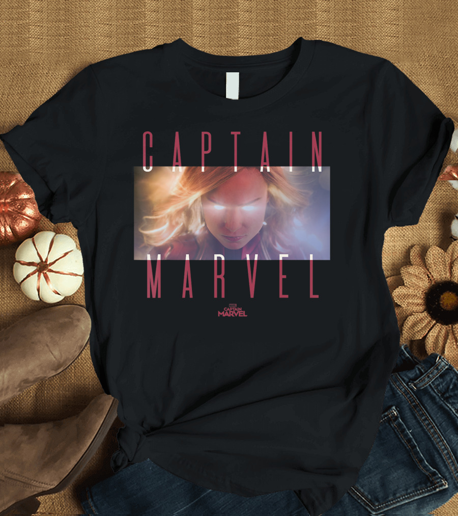 Captain Marvel Epic Glow Eyes Dynamic Power Marvel Studios T-Shirt