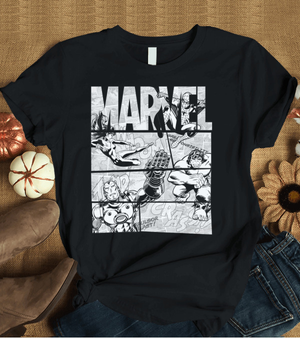 T-Shirt: Marvel Avengers Black And White Comic Classic Heroes Panel T-Shirt Marvel Avengers Black And White Comic Classic Heroes Panel T-Shirt