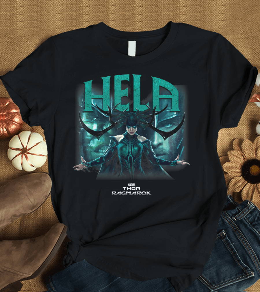 Marvel Thor Ragnarok Hela Deceiving Hands Reach Out Powerful Antlers T-Shirt