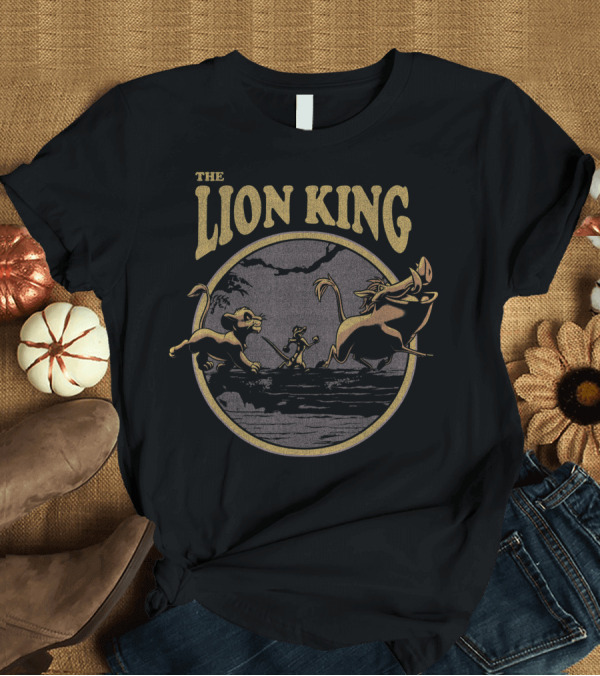 T-Shirt: The Lion King Trio Simba Timon Pumbaa Distressed Circle T-Shirt The Lion King Trio Simba Timon Pumbaa Distressed Circle T-Shirt