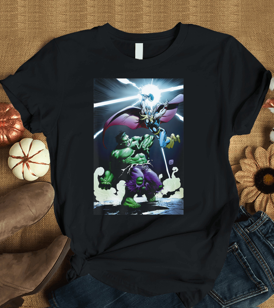 Marvel Hulk Battle Thor Mjolnir Clash Epic Fight T-Shirt