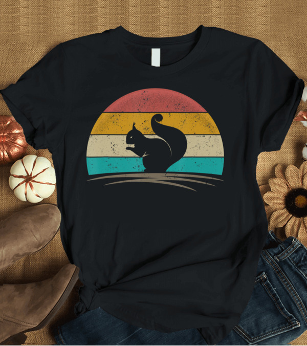 T-Shirt: Squirrel Vintage 70S Retro Sunset T-Shirt Squirrel Vintage 70S Retro Sunset T-Shirt