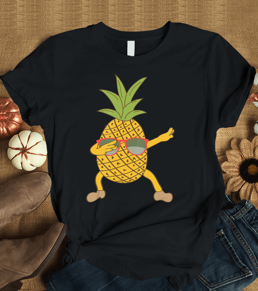 Pineapple Dabbing Hawaiian Pineapple with Sunglasses T-Shirt
