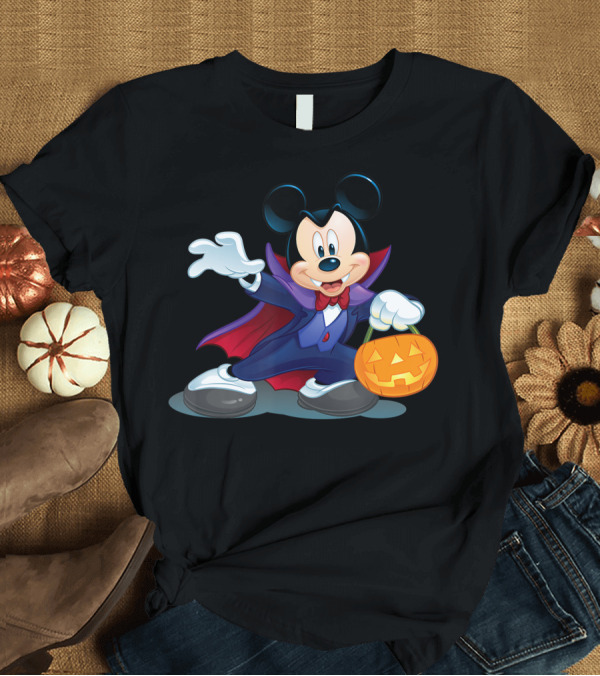 T-Shirt: Disney Halloween Mickey Mouse Vampire Holding Pumpkin 90s T-Shirt Disney Halloween Mickey Mouse Vampire Holding Pumpkin 90s T-Shirt